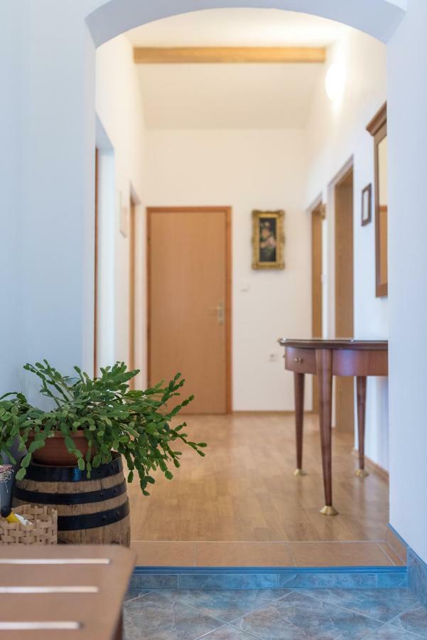 Apartment Marija Vižinada Buitenkant foto