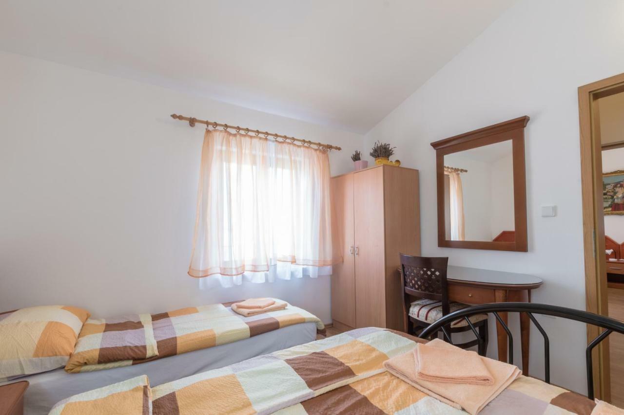 Apartment Marija Vižinada Buitenkant foto